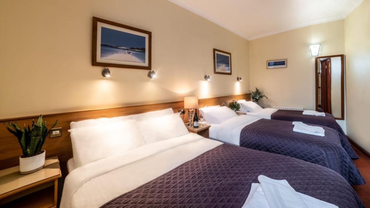 Holiday Hotel Galway Exterior foto