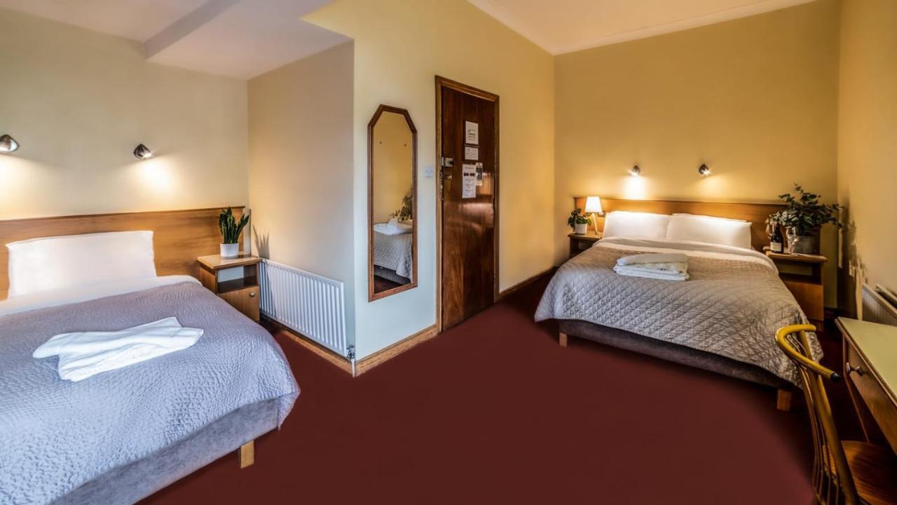 Holiday Hotel Galway Exterior foto