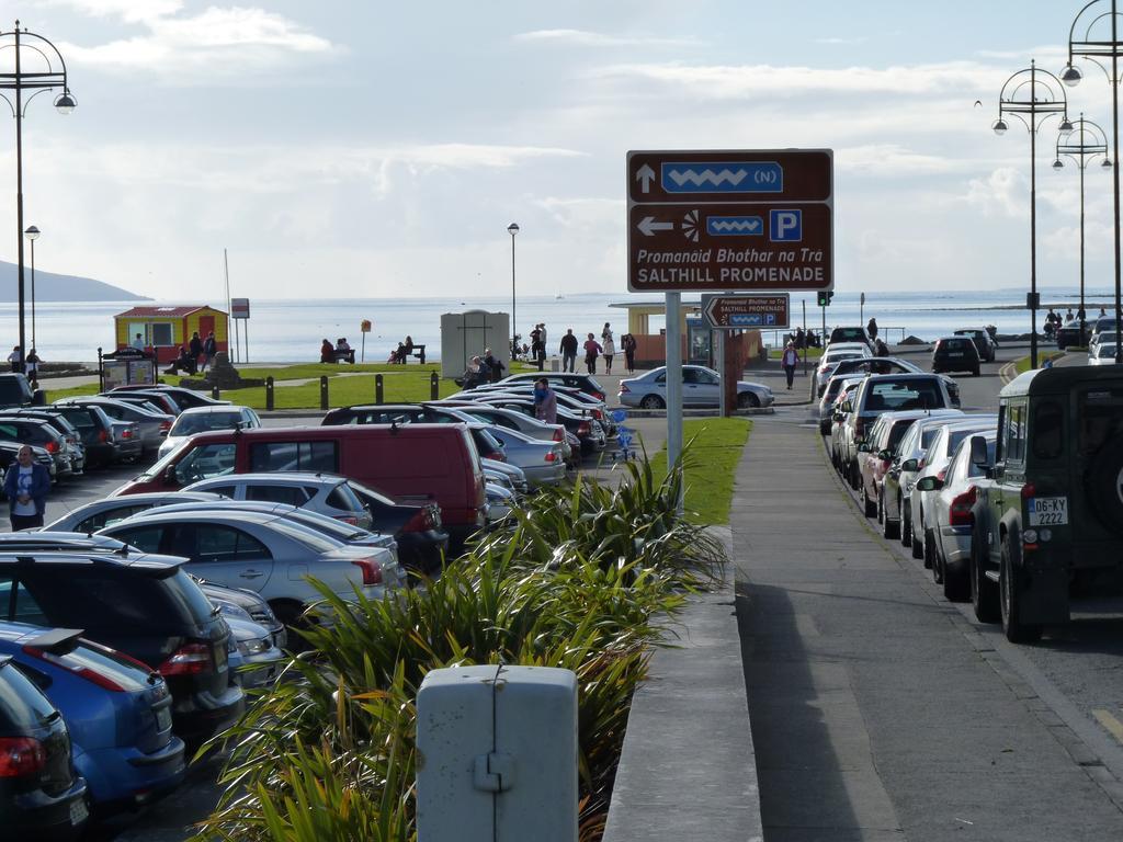 Holiday Hotel Galway Exterior foto